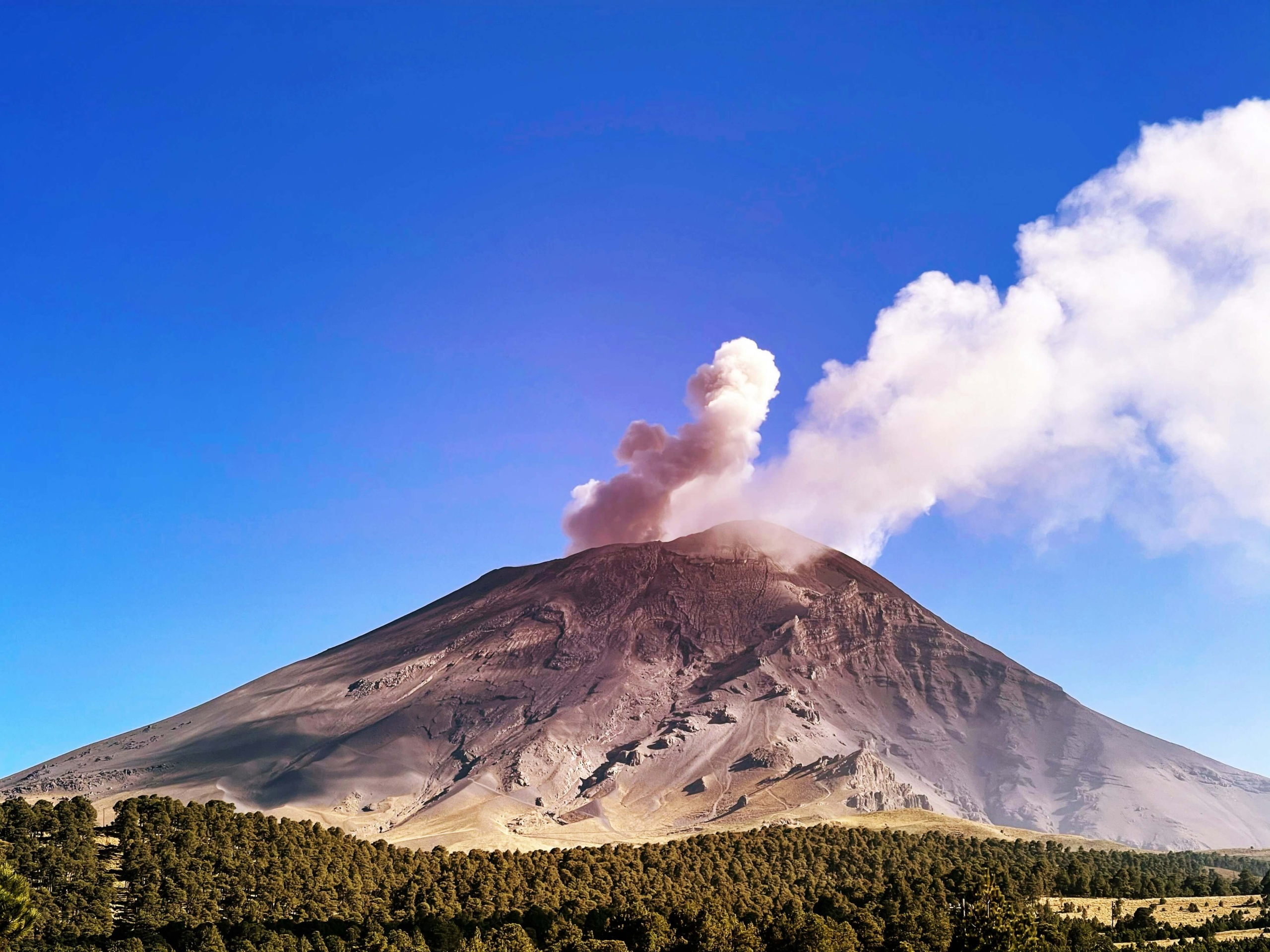 Popocatépetl and Iztaccíhuatl